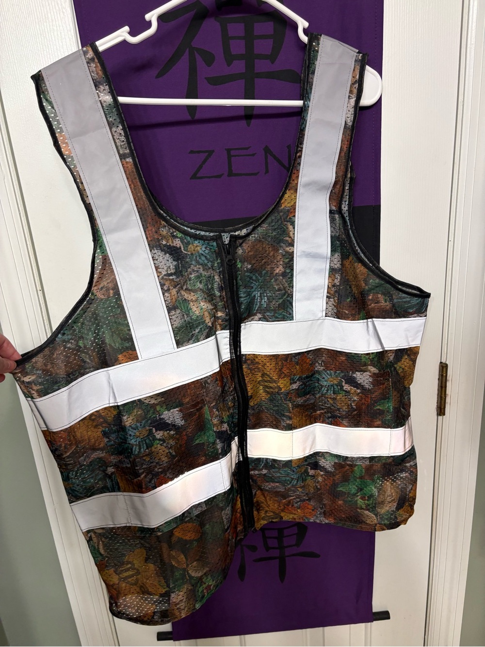 Men's High-Visibility Mesh Safety Vest in Brown/Green Camouflage